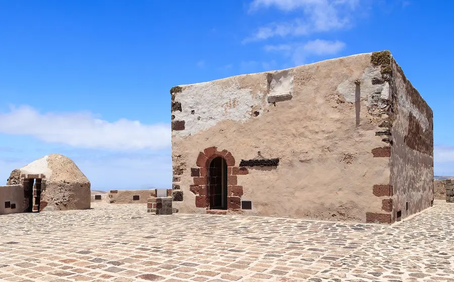 Platform of the Castillo de Santa Bárbara y San Hermenegildo, Teguise, Lanzarote, Canary Islands, Spain.